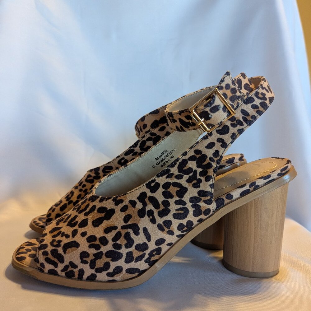 Leopard Print Open Toe Wrap Ankle Heel Sandal - Size 9